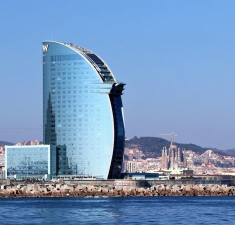 barcelona-6969567_1920